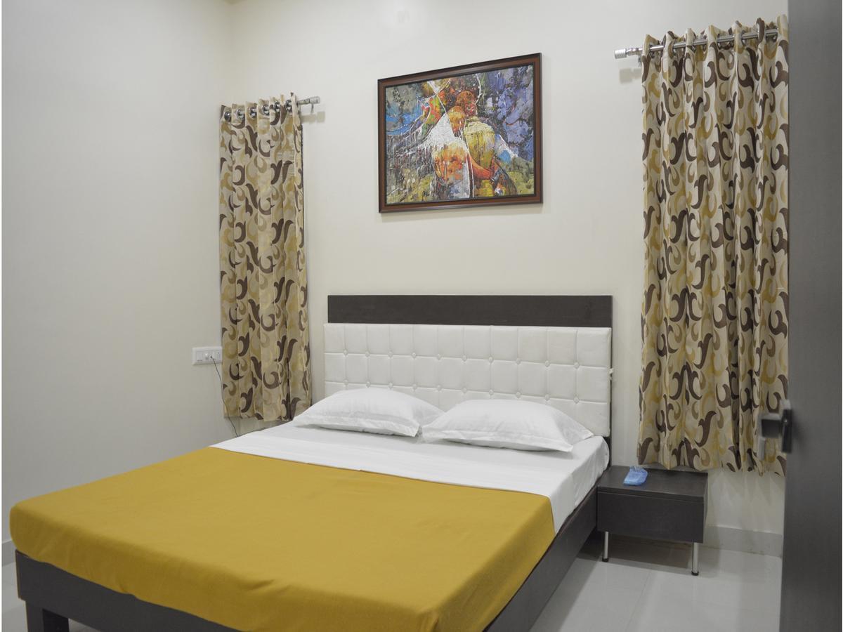 Stayguru Park View Residency Bhuj Buitenkant foto